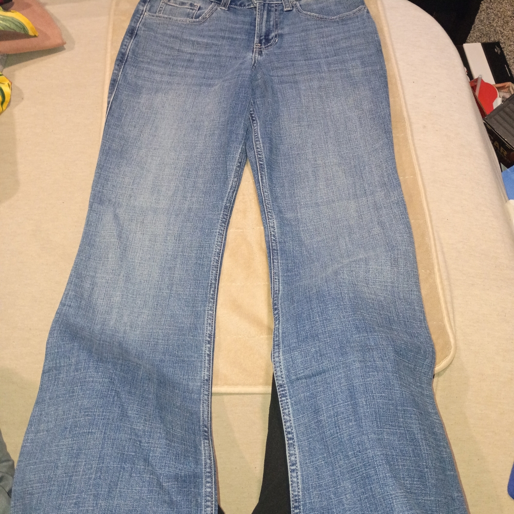 Hollister Woman's Mid-Rise Bootcut Jeans 4 Reg./W27 Reg. New With Tags